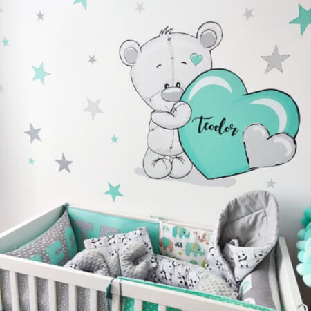 Muursticker met berenprint voor kinderen - Turquoise-grijs beertje met sterren en naam