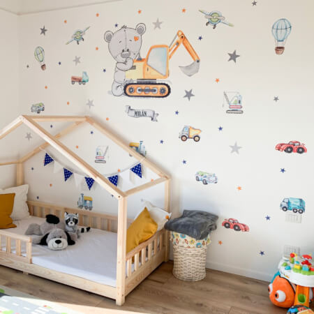 Nálepka na stenu pre chlapcov -  Maco a stavebné autá do detskej izby