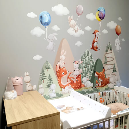Rådyr med kaniner – et smukt dekorativt element i børneværelset