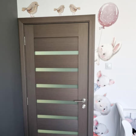 Nálepky na stenu - Akvarelové zvieratká okolo dverí do detskej izby